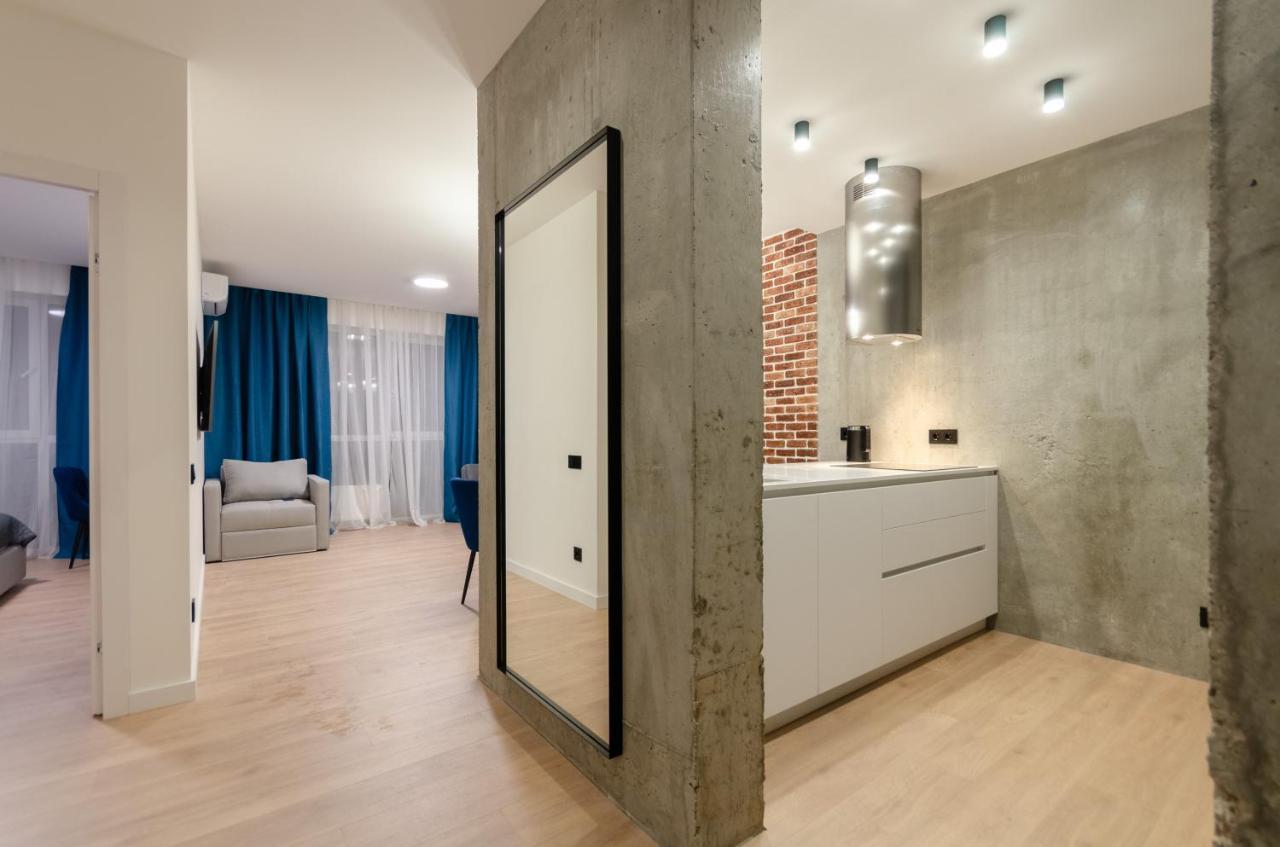 Petrovdom 12-95 Loft Apartments At Rc Kvartet, 16Г Vasyl Lypkivskyi Street Kiev Exterior foto
